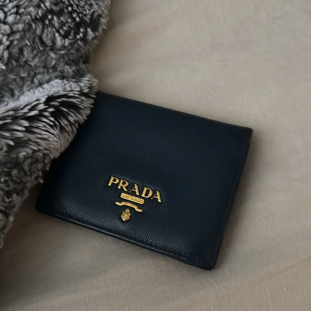 Prada saffiano leather wallet - Picture 6 of 7